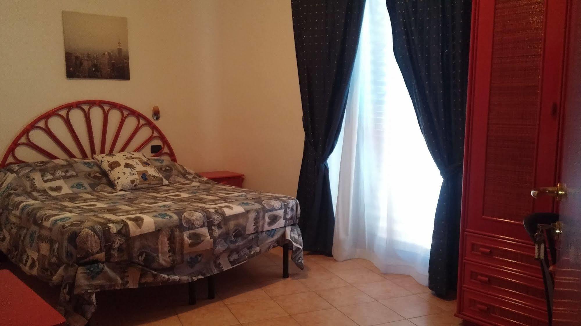 דיאמנטה Beach Hotel מראה חיצוני תמונה