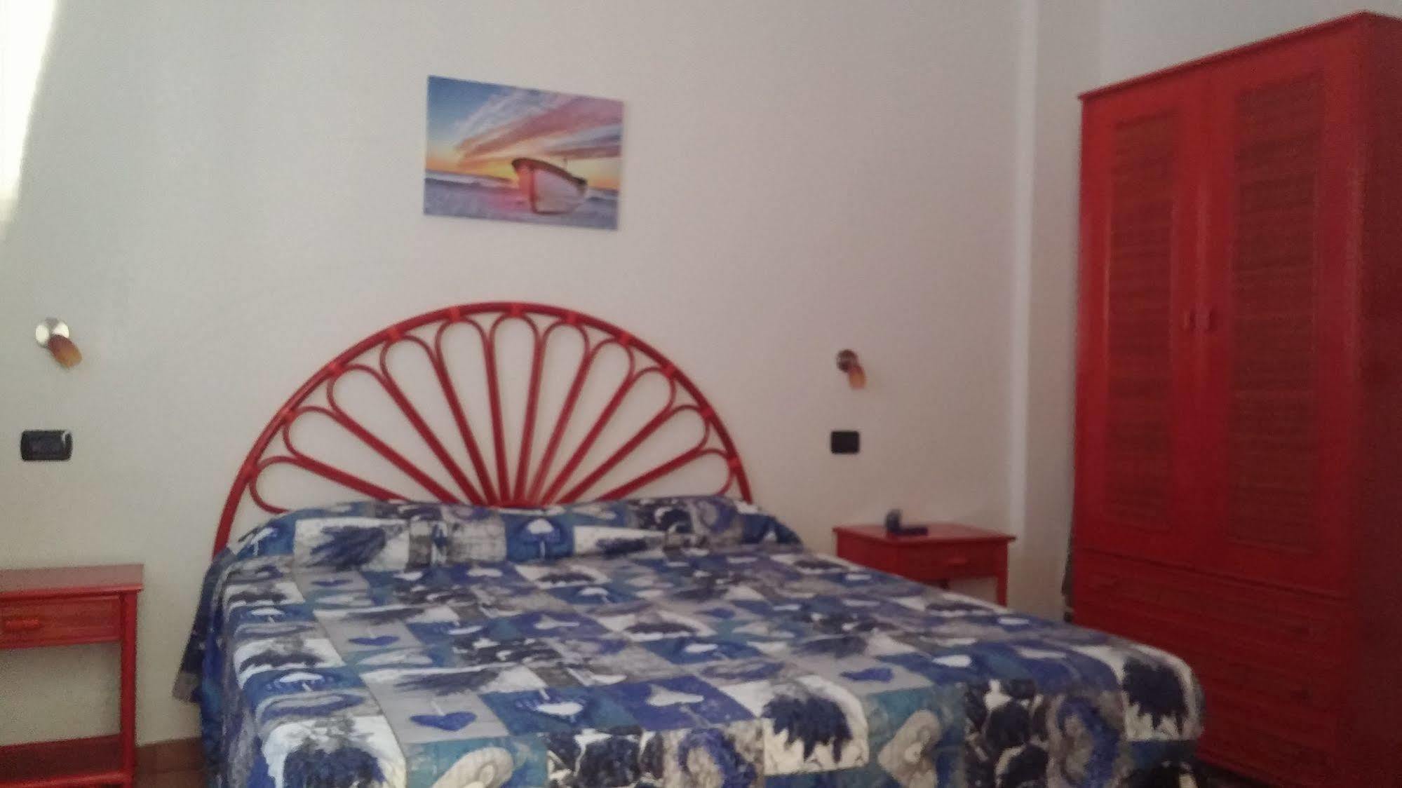 דיאמנטה Beach Hotel מראה חיצוני תמונה